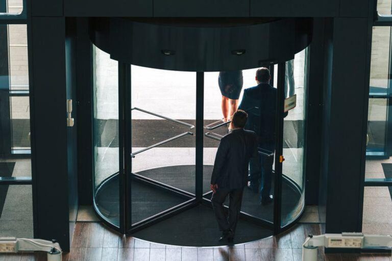 3 Ways To Retain Members Of Your High-Performing Teams