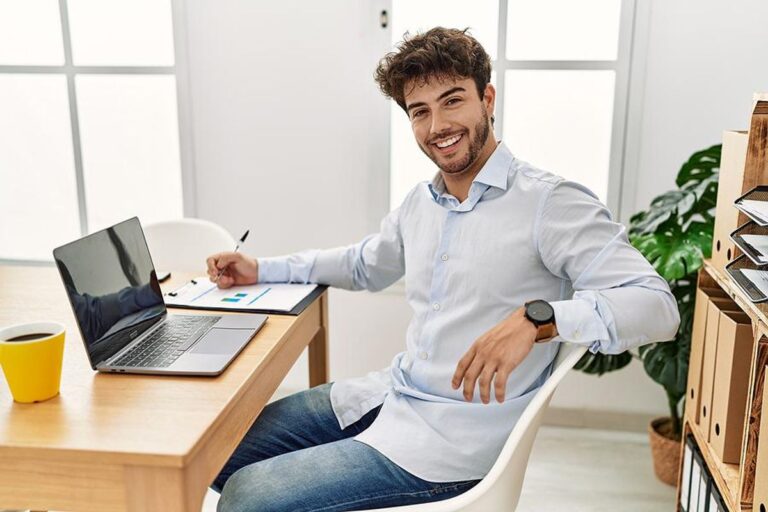 4 Wise Thoughts To Keep You Motivated At Work