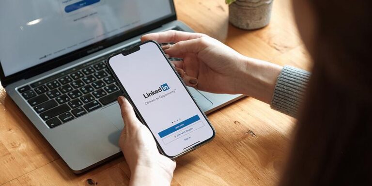 5 Mistakes That Are Killing Your LinkedIn Profile