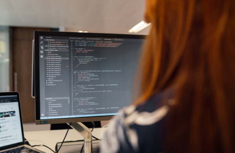 What Is the Best Career Path for Getting a Job as a Data Engineer?