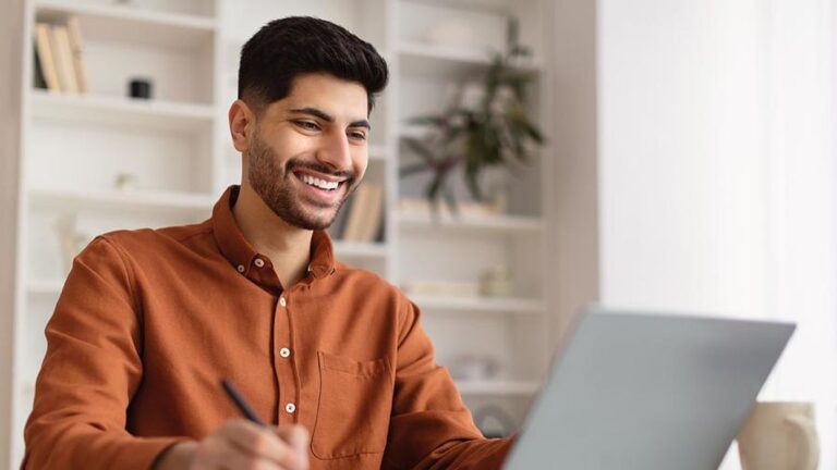 Want To Move Up The Ladder At Work? Focus On The 3 Cs Of Career Growth