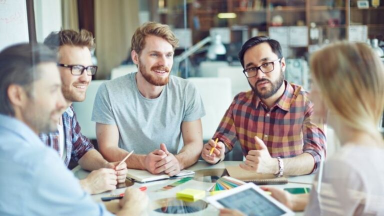 5 Easy Ways To Get Ahead In The Workplace