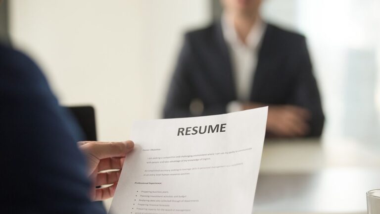 6 Punctuation Tips For A Sexier Resume
