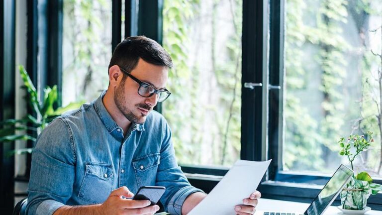 Should You Upload Your Resume To LinkedIn Or Other Social Media