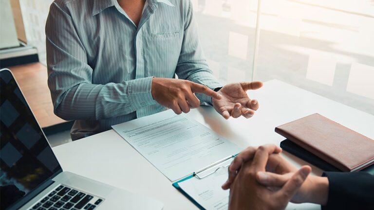 Team Management: 5 Benefits of Employee Feedback