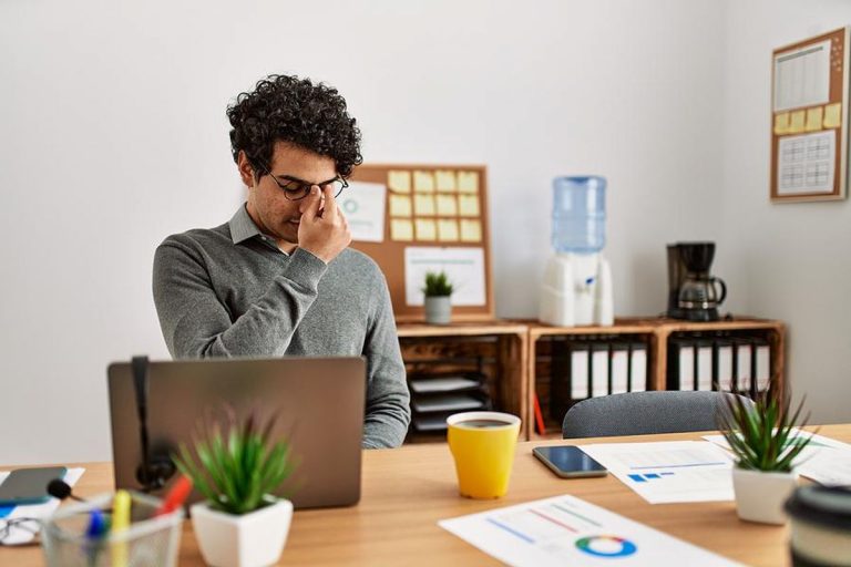 Why Youâre TERRIFIED To Find A New Job (Even If Youâre Completely Miserable)