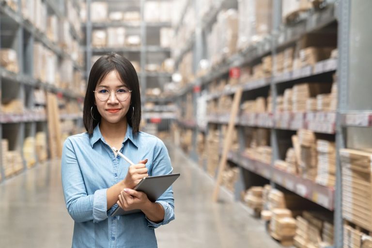 10 Things To Know About A Retail Management Career