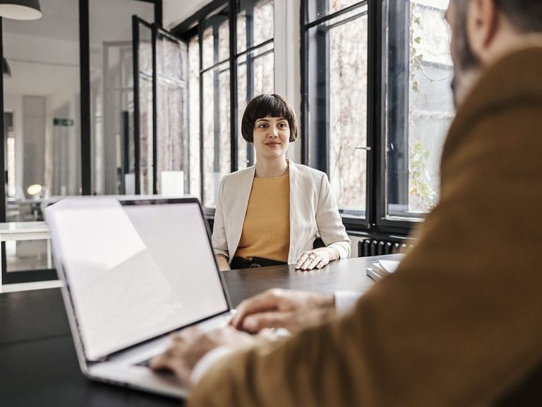 4 Signs Your Interview Isn’t Going Well (And How To Fix It!)