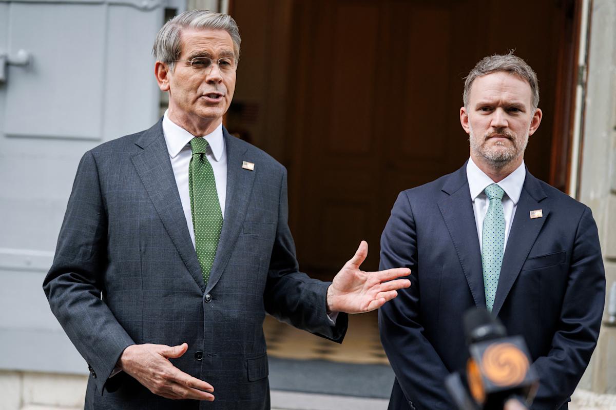 Stocks head higher as US and China agree temporary deal
